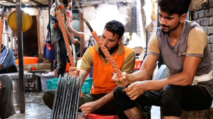 Indian Food – MUTTON KEBAB FACTORY Barbecue Seekh Kebabs Srinagar Kashmir India